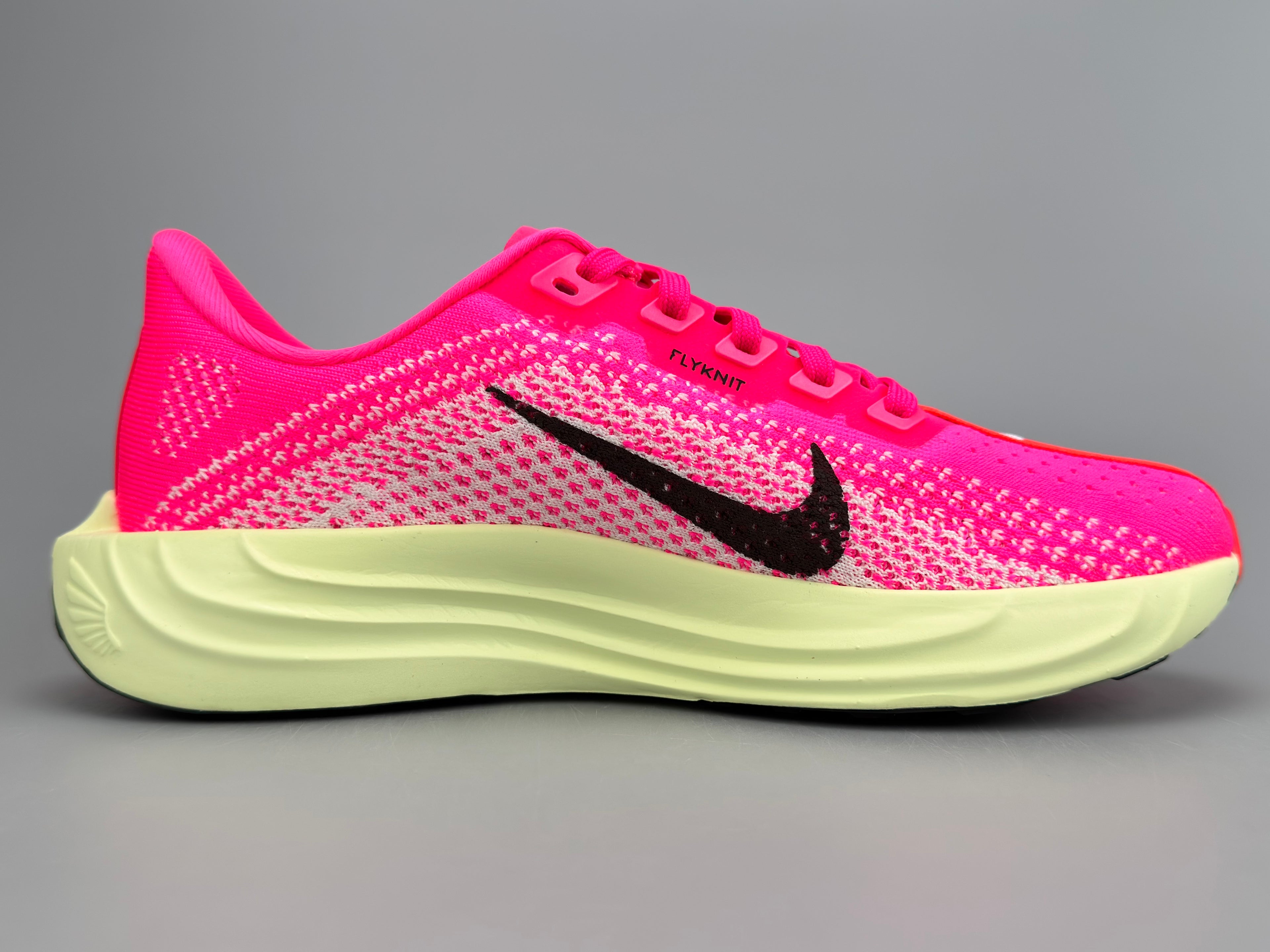 Tênis Nike Pegasus Plus - Rosa