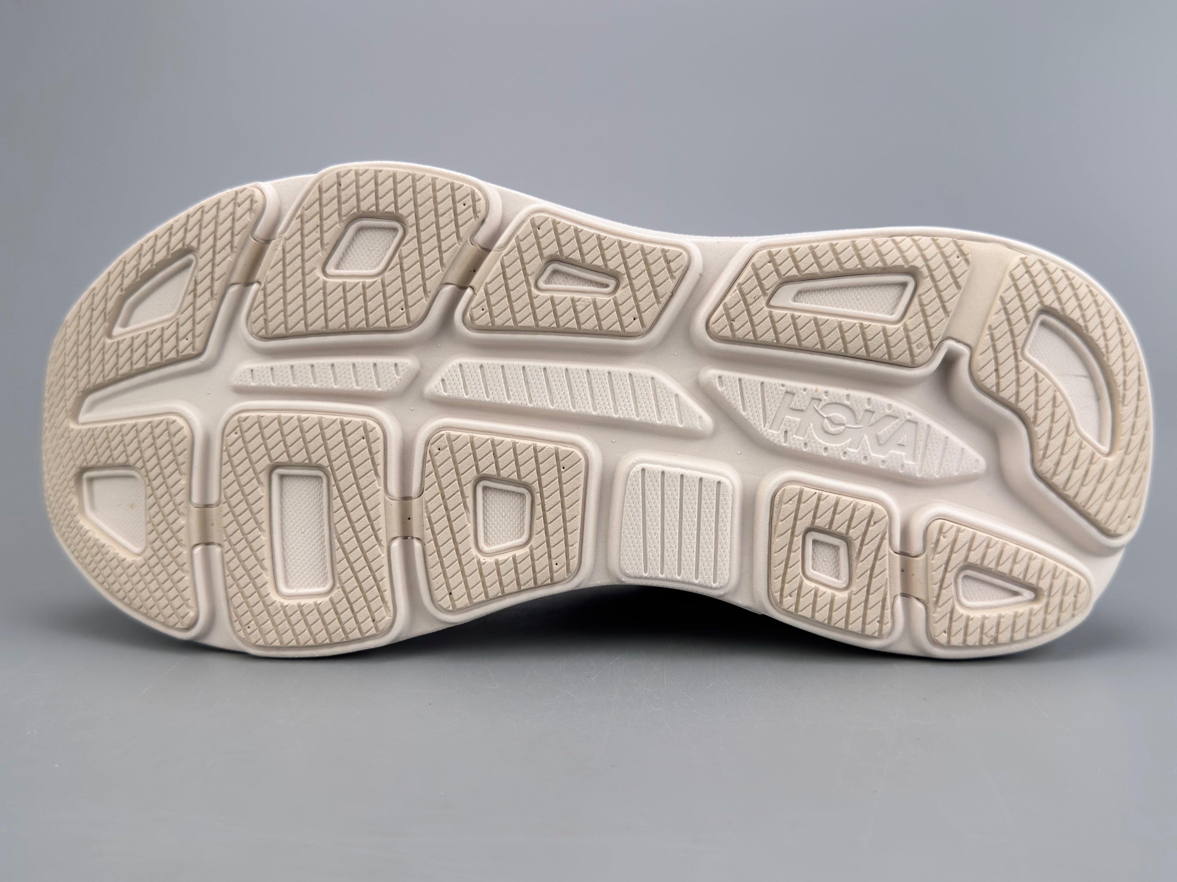 Tênis Masculino Hoka Bondi 9 - Bege