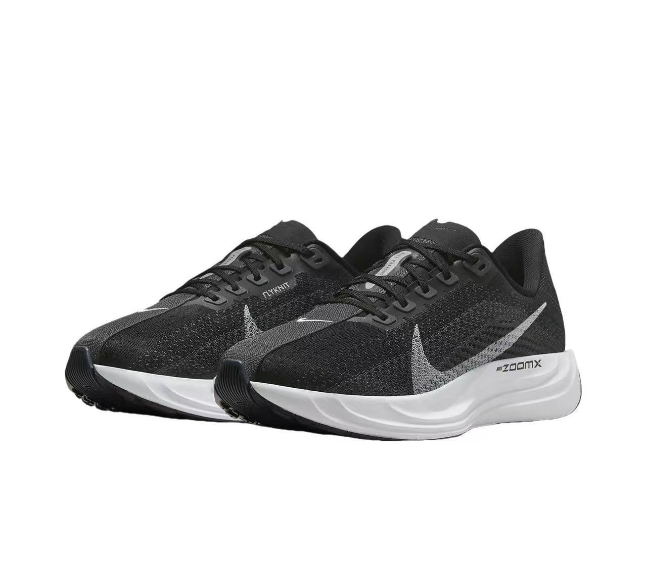 Tênis Nike Pegasus Plus - Preto